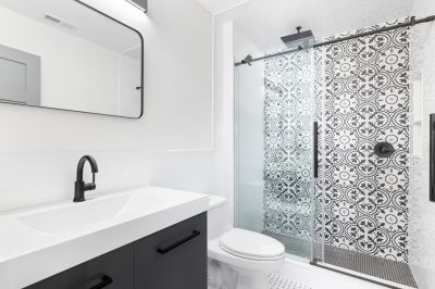 Shower Enclosure Repair in Conroe, TX